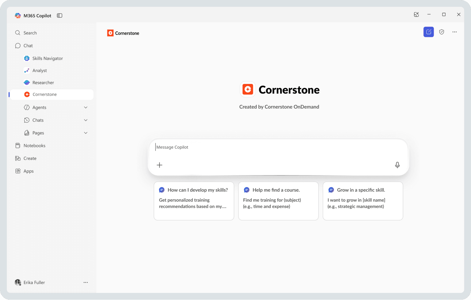 M365 Copilot-Fenster, das die Cornerstone-Integration mit einem Chat-Eingabefeld und Aufforderungen zur Kompetenzentwicklung und Kursuche anzeigt.